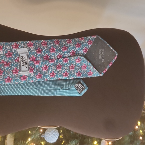 Versace, Men's tie. - Picture 3 of 10